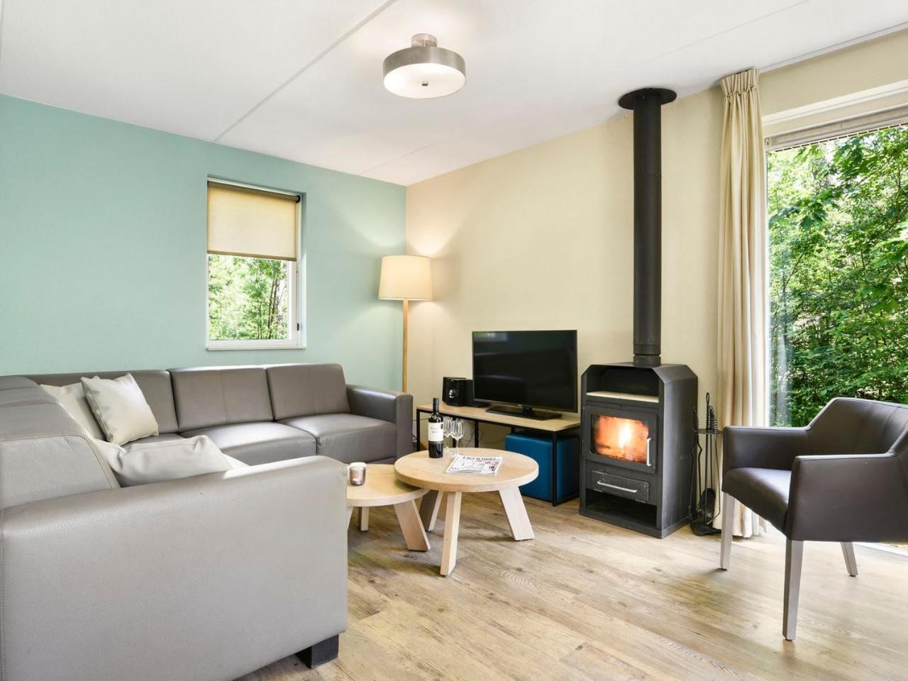 Luxury 4-Person Bungalow In The Holiday Park Landal Twenhaarsveld Holten Zimmer foto