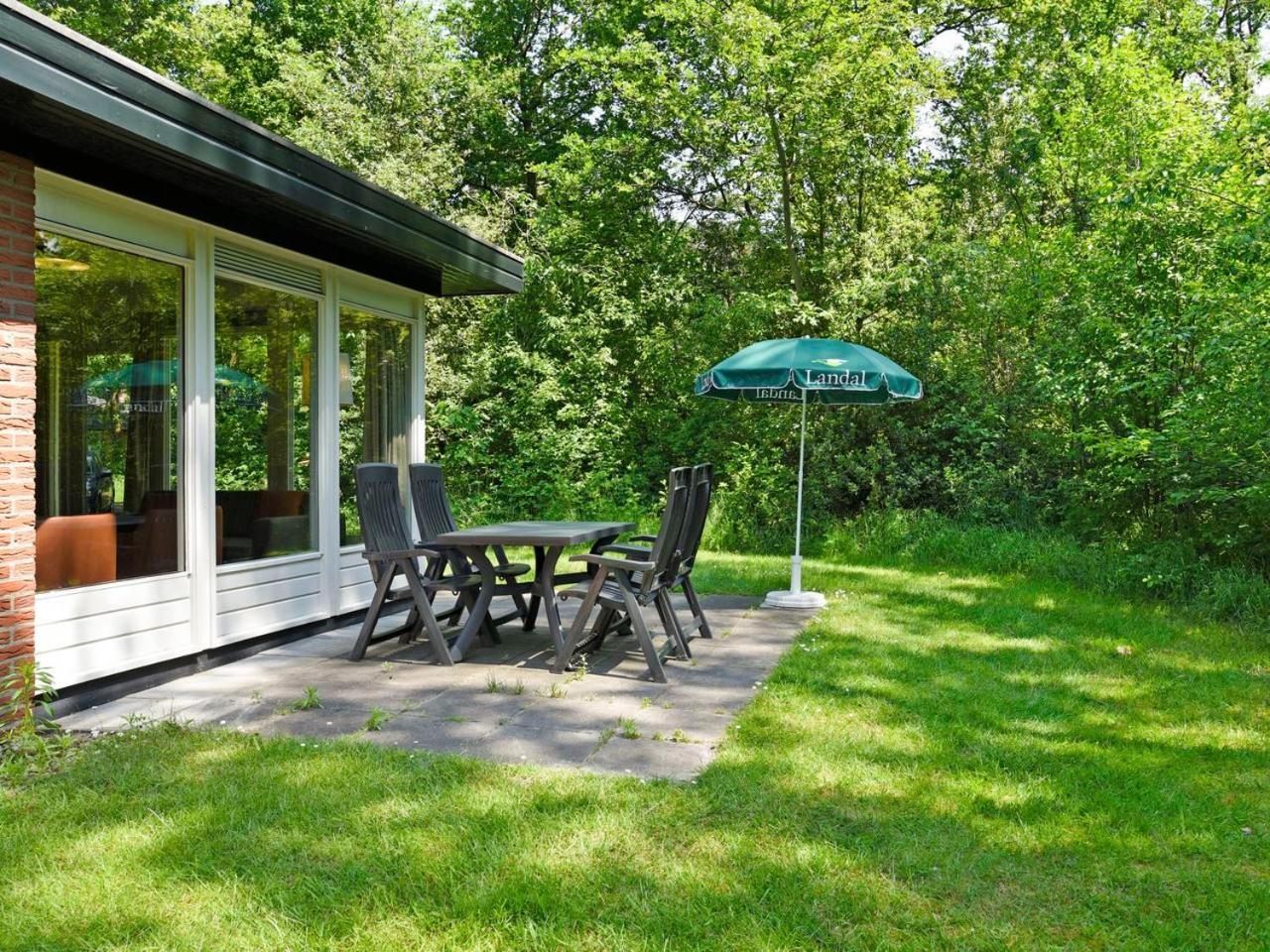 Luxury 4-Person Bungalow In The Holiday Park Landal Twenhaarsveld Holten Zimmer foto