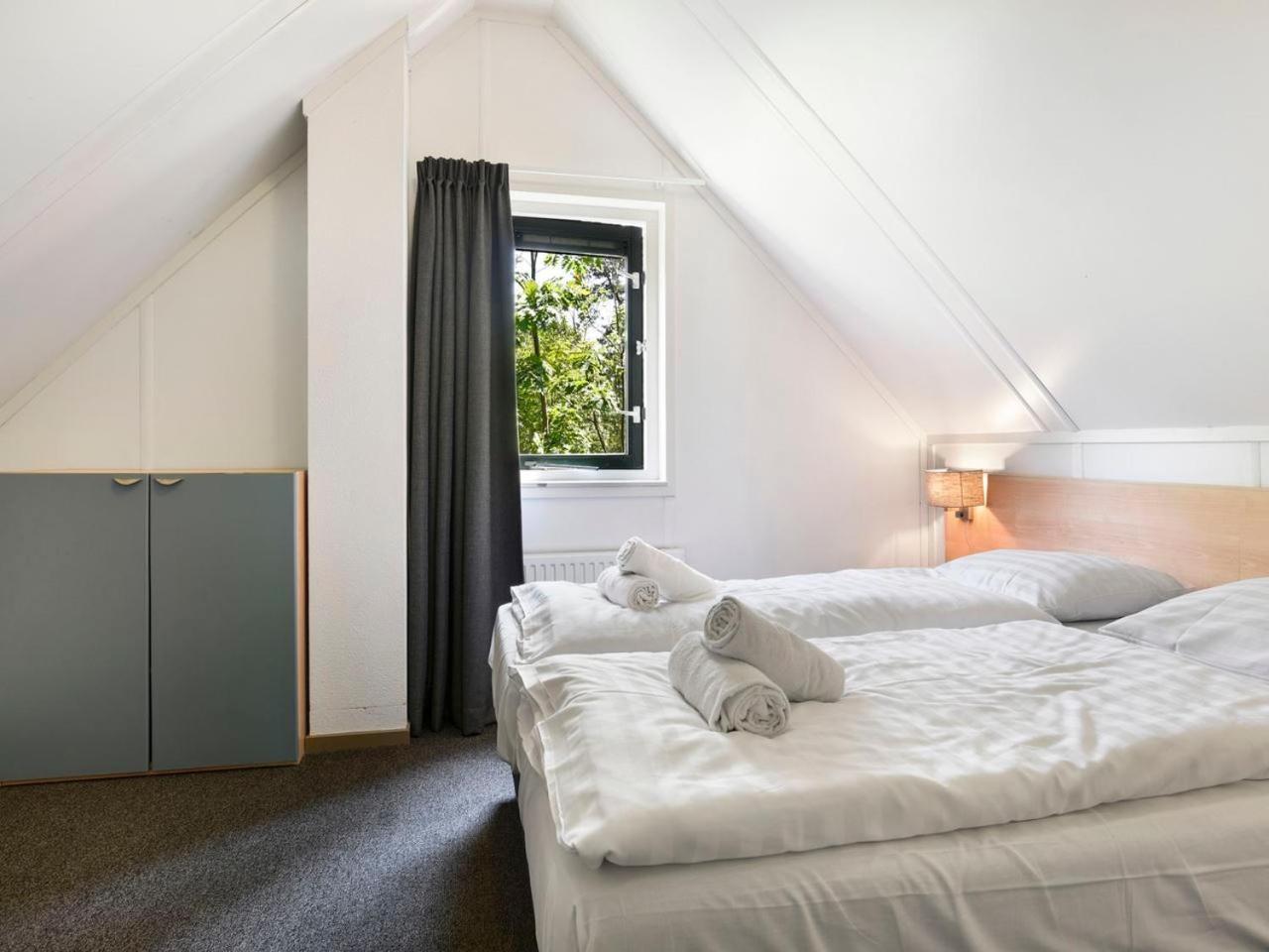 Luxury 4-Person Bungalow In The Holiday Park Landal Twenhaarsveld Holten Zimmer foto