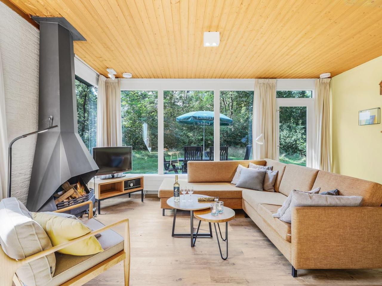 Luxury 4-Person Bungalow In The Holiday Park Landal Twenhaarsveld Holten Zimmer foto
