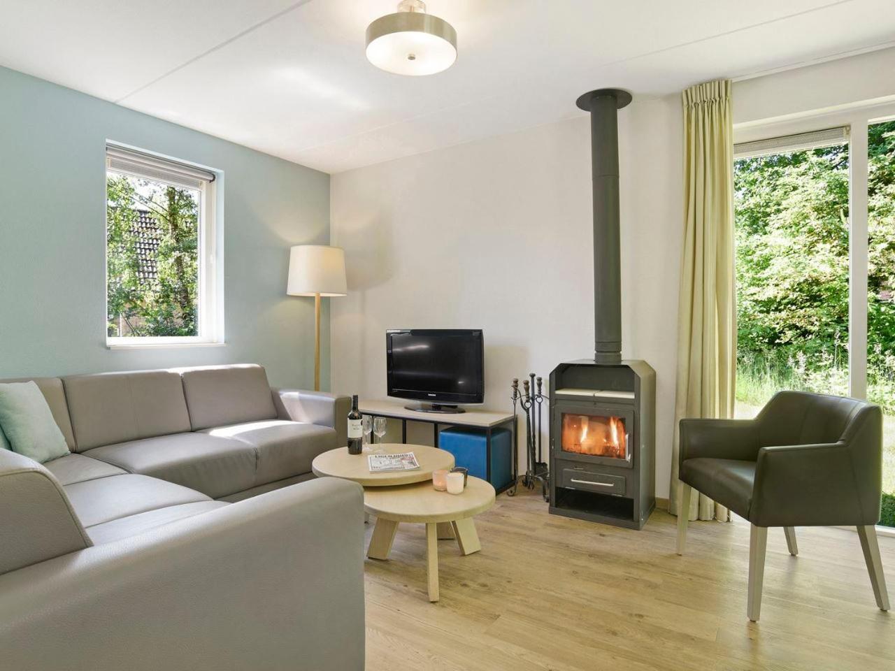 Luxury 4-Person Bungalow In The Holiday Park Landal Twenhaarsveld Holten Zimmer foto